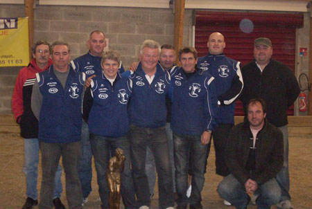petanque pontivyenne remporte la coupe du morbihan des clubs de petanque