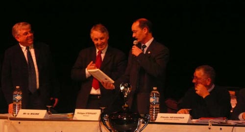 Monsieur le maire de pontivy au congres petanque cd56