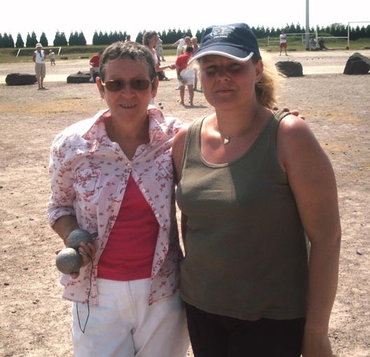 Annick et Magali, 5e de la journée de la femme FFPJP à Mauron 