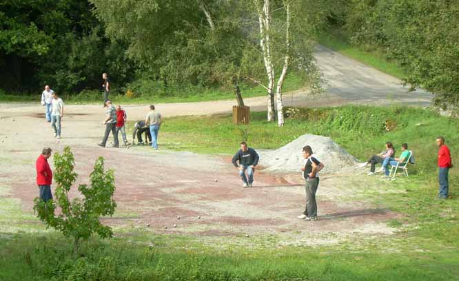 terrain de petanque &agrave; cruguel
