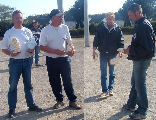 André Guérin, Etienne Certain, Gilles Le Guernevé et Franck Thery, où les différentes façons de porter la coupe.