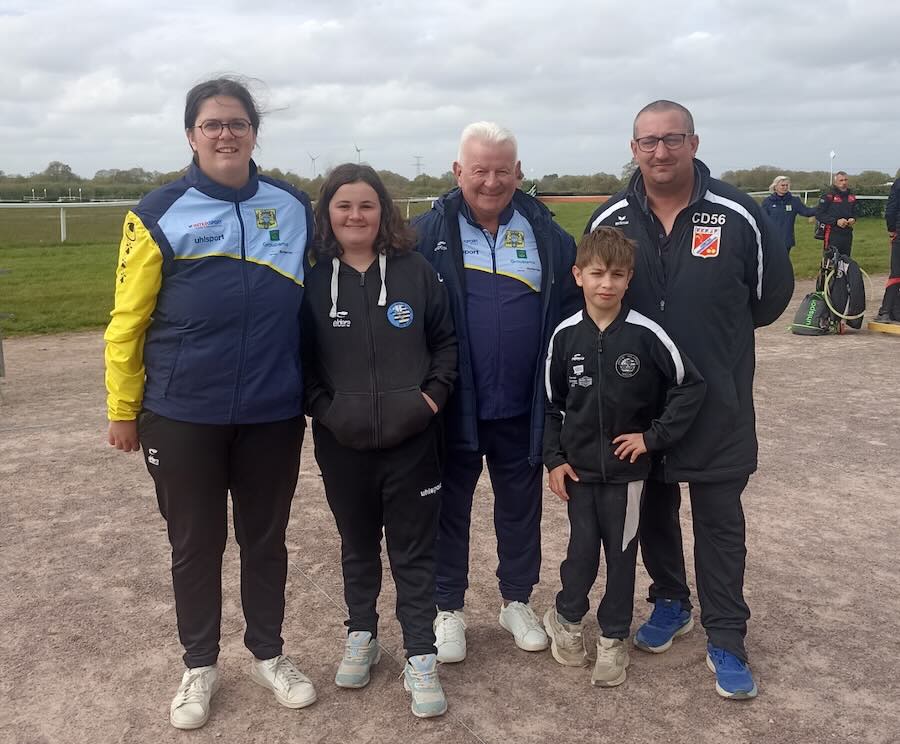 Finale cadet au championnat du Morbihan de pétanque tête à tête 2026 à Questembert.